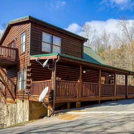 Heavenly Bear, Hot Tub, 1089 Of Free Attraction Tickets For Each Paid Day, Dollywood And More